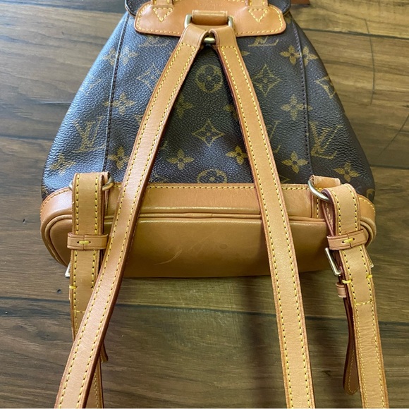 Louis Vuitton Monogram Montsouris Backpack 10”x8” - Picture 9 of 16